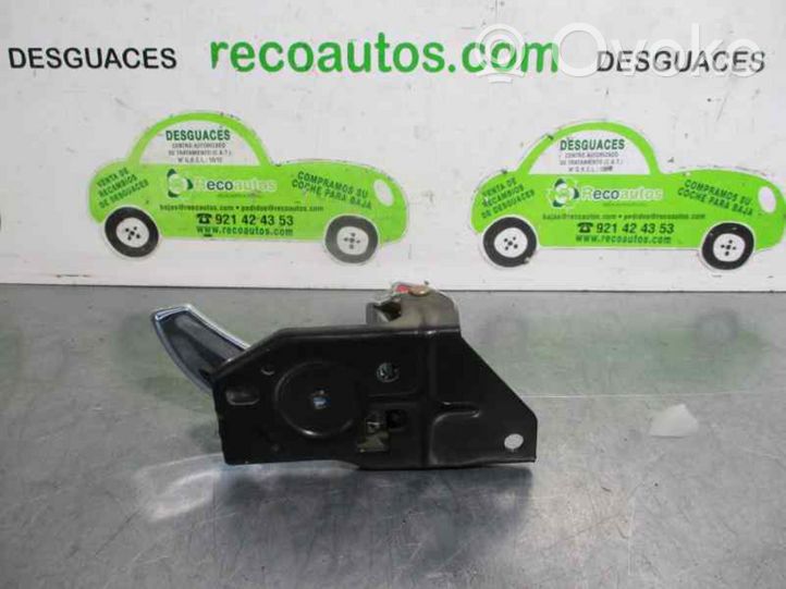 Hyundai Terracan Poignée intérieure de porte arrière 826103B000