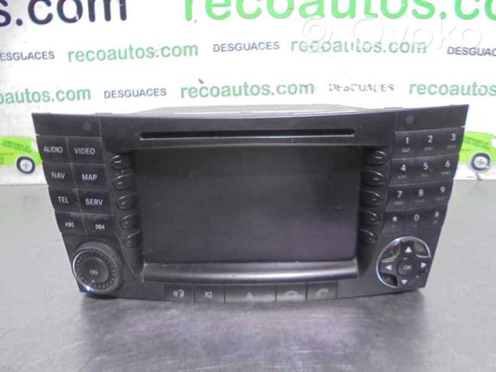 Mercedes-Benz E W211 Radio/CD/DVD/GPS-pääyksikkö 