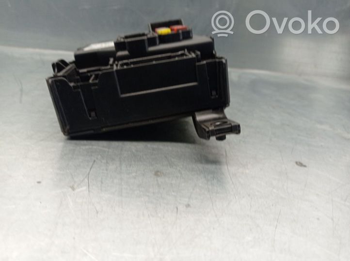 Fiat Grande Punto Module de fusibles 00517986150