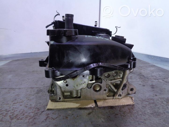 Toyota Yaris Culasse moteur 111010Q020
