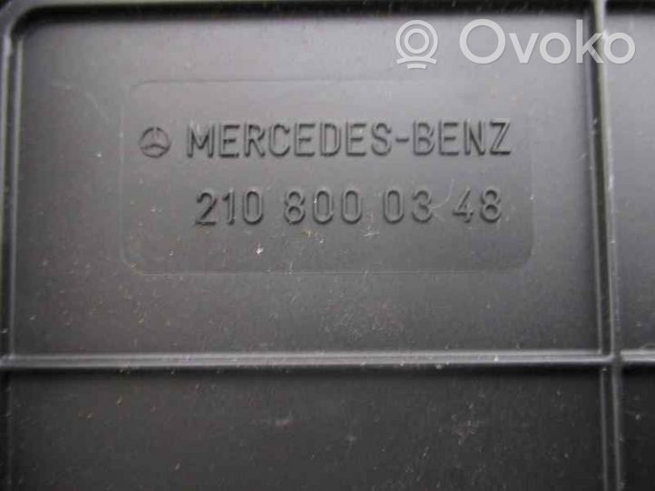 Mercedes-Benz E W210 Soupape à vide 2108000348