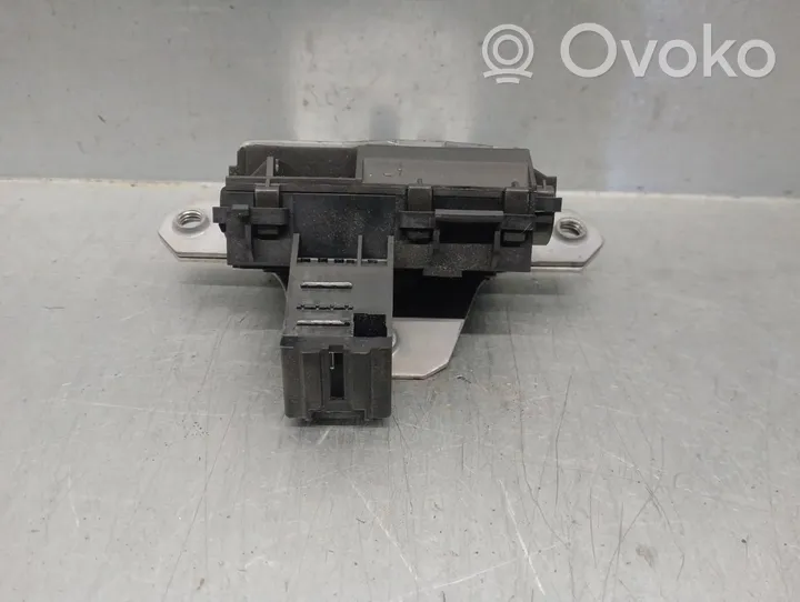 Volvo V60 Blocco chiusura del portellone 31335045