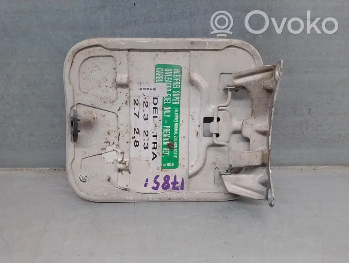 Audi 80 90 B3 Tapa del depósito de combustible 8A0809905A