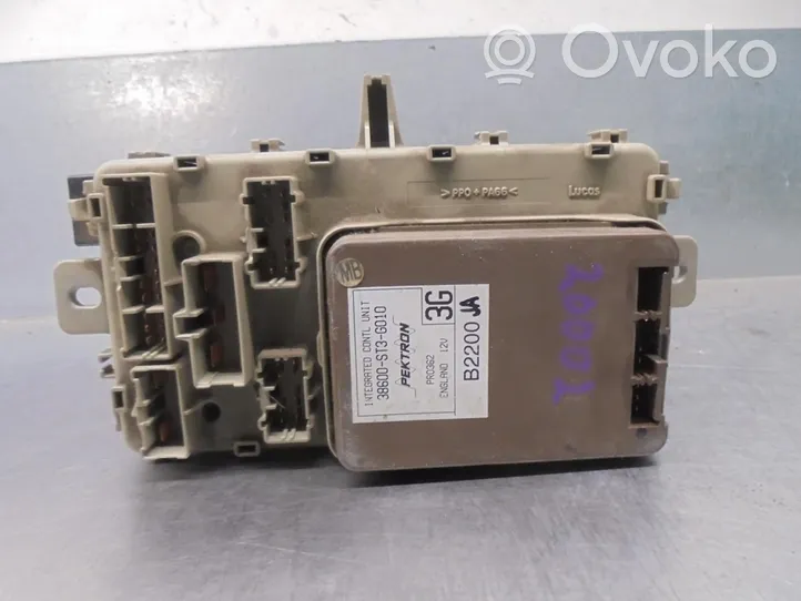 Honda Civic Fuse module 3820AST3G400