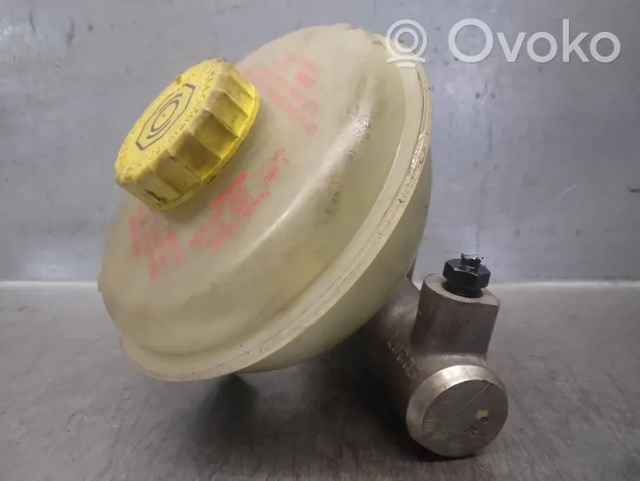 Audi 100 S4 C4 Pompe de direction assistée 8D0611301