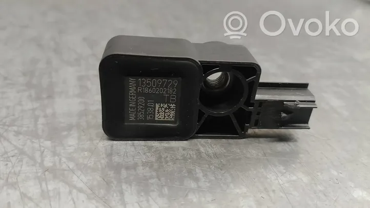 Opel Corsa E Sensor 13509729