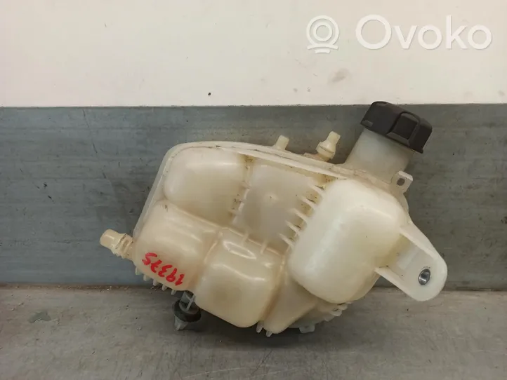 BMW 2 F46 Vase d'expansion / réservoir de liquide de refroidissement 17137617362