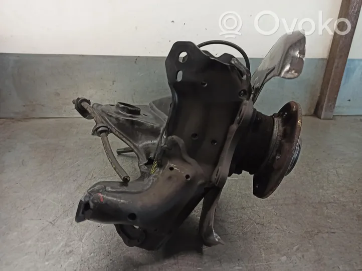 BMW 2 F46 Pivot de moyeu arrière 33326851580