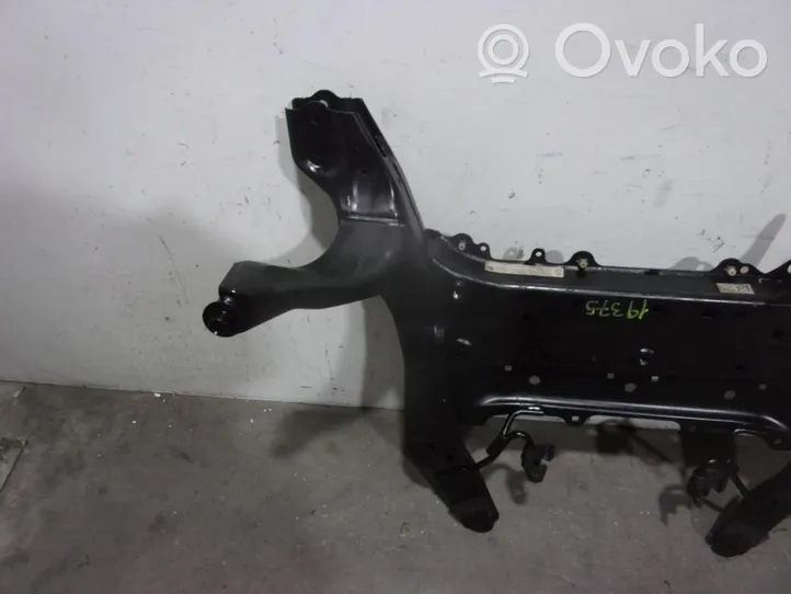 BMW 2 F46 Rama pomocnicza przednia 31116872729