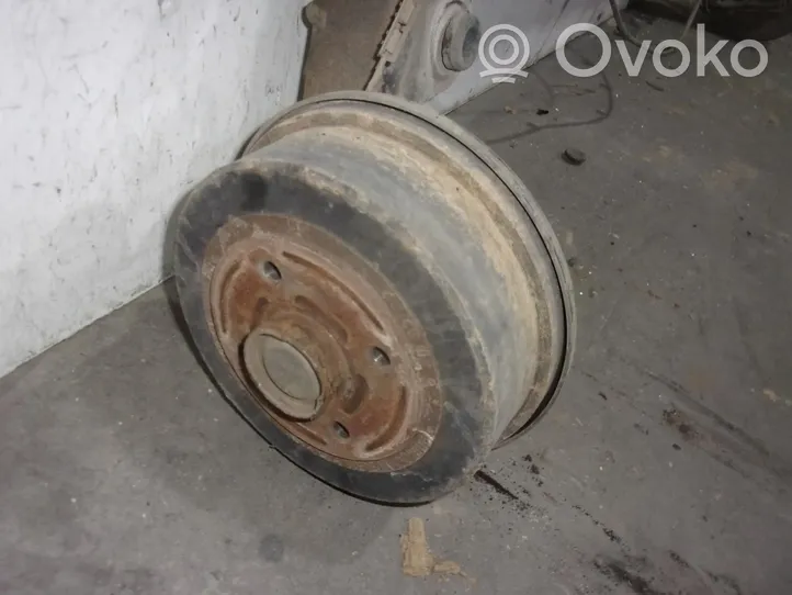 Opel Corsa C Rama pomocnicza tylna 402226