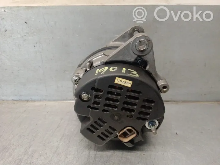 Hyundai Scoupe Generatore/alternatore AB175054