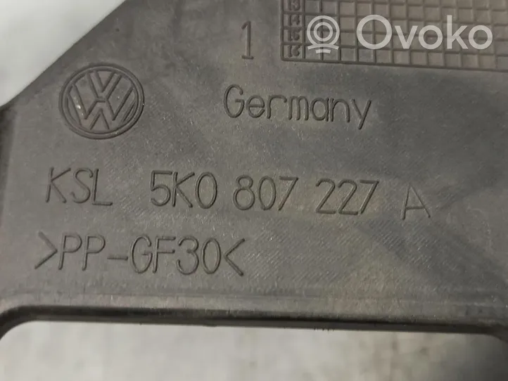 Volkswagen Golf VI Staffa faro/fanale 5K0807227A