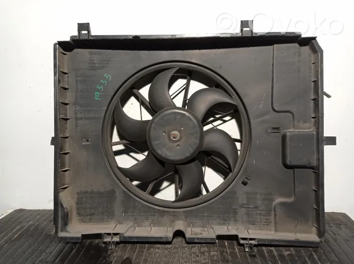 Mercedes-Benz E W212 Ventilatore di raffreddamento elettrico del radiatore A2105052355