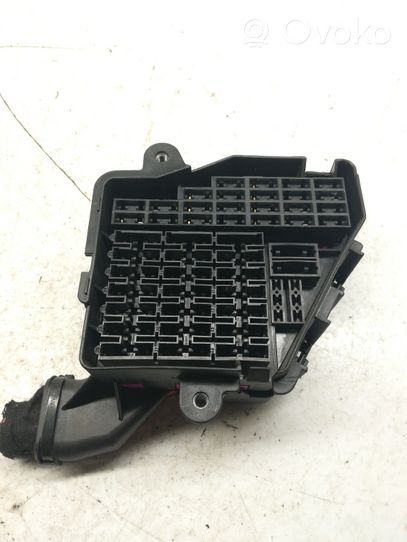 Audi A8 S8 D2 4D Module de fusibles 