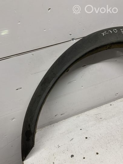 Volvo XC70 Front arch trim 