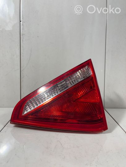 Audi A5 8T 8F Lampy tylnej klapy bagażnika 8T0945094