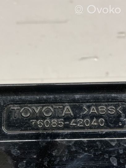 Toyota RAV 4 (XA30) Becquet de lunette arrière 7608542040