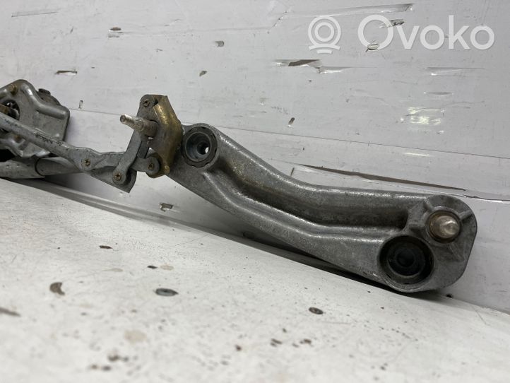 BMW 5 E39 Tringlerie et moteur d'essuie-glace avant 8361741