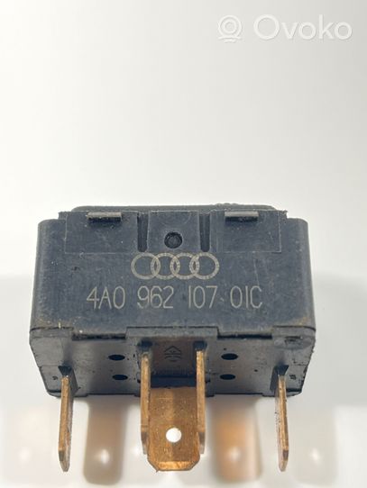 Audi A6 S6 C4 4A Przycisk centralnego zamka 4A0962107