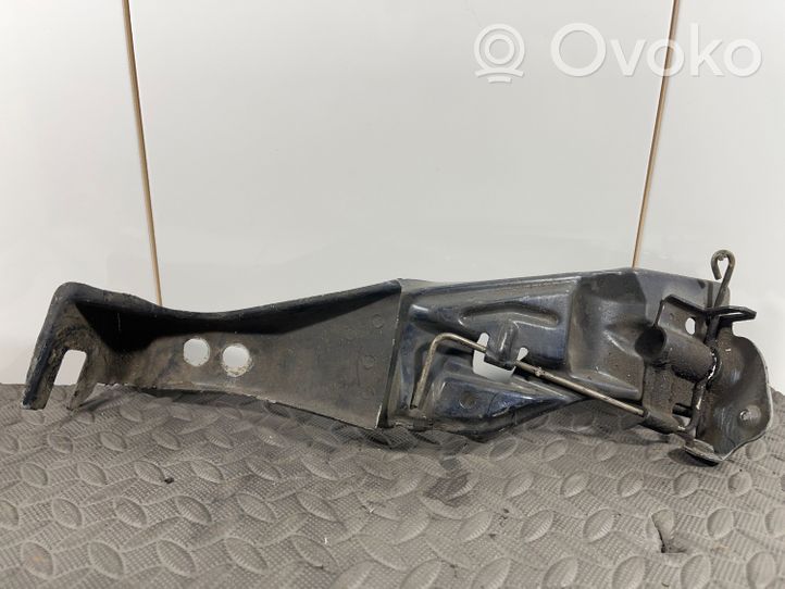 Audi A6 S6 C4 4A Staffa di montaggio del radiatore 4A0805807