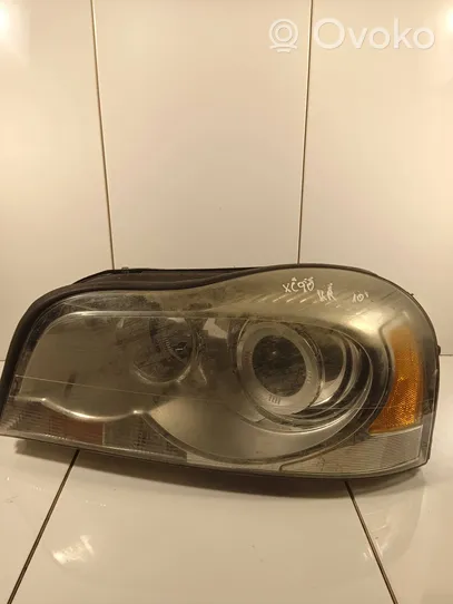 Volvo XC90 Lampa przednia 31217047