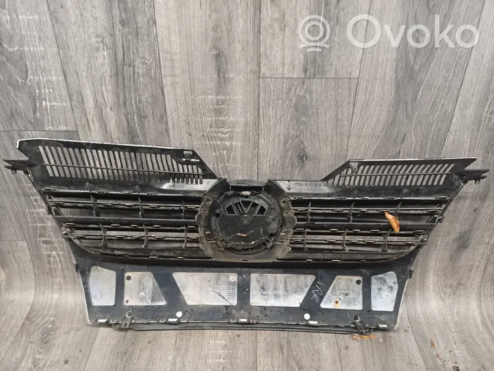 Volkswagen Golf V Front bumper upper radiator grill 1K5853651