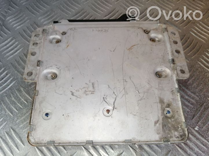 Audi V8 Dzinēja vadības bloks 441907557E