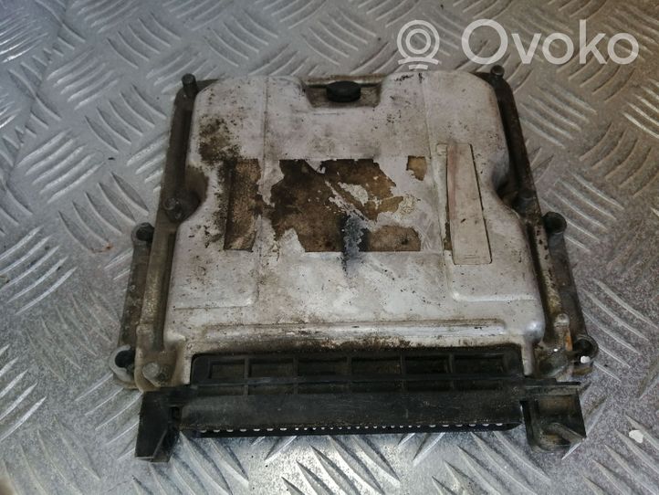 Citroen Xsara Picasso Calculateur moteur ECU 9637089980