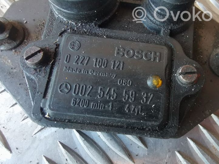 Mercedes-Benz 190 W201 Sytytyksen vahvistimen ohjainlaite 0227100121