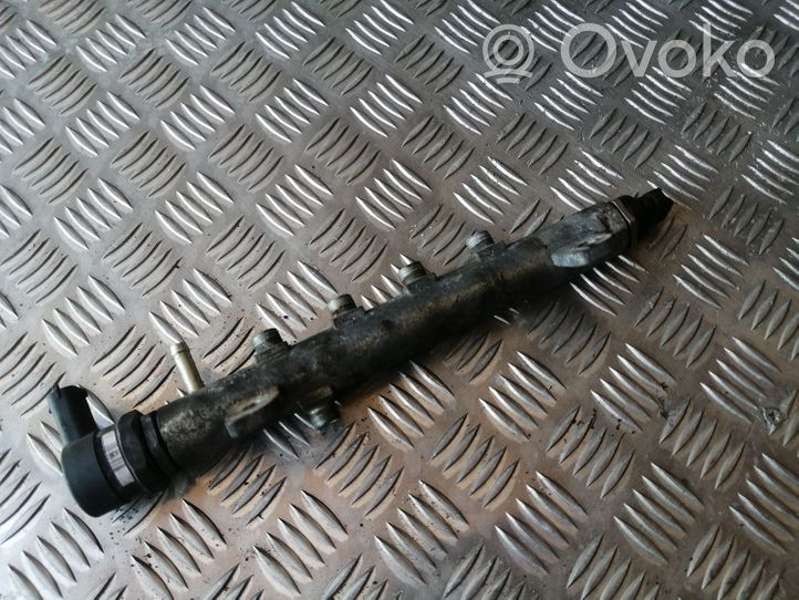 Opel Signum Listwa wtryskowa 55200251