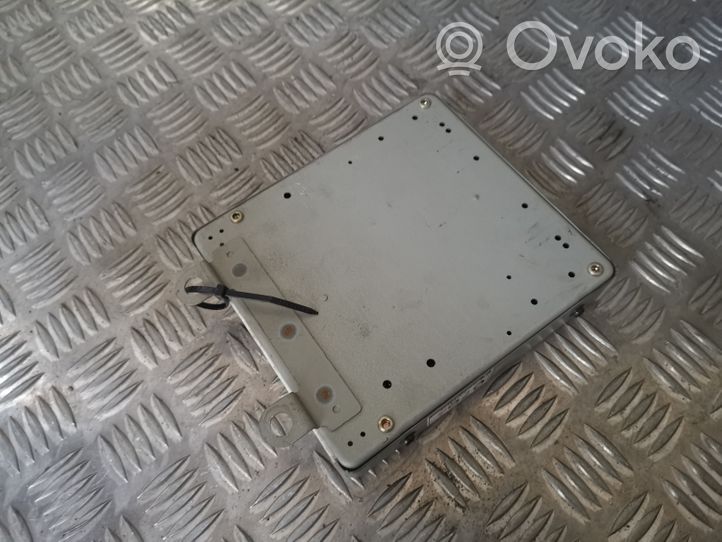 Mitsubishi Colt Calculateur moteur ECU MD330704