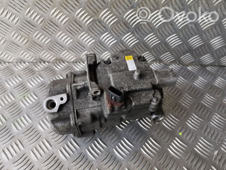 Toyota Prius+ (ZVW40) Compressore aria condizionata (A/C) (pompa) 0422000402