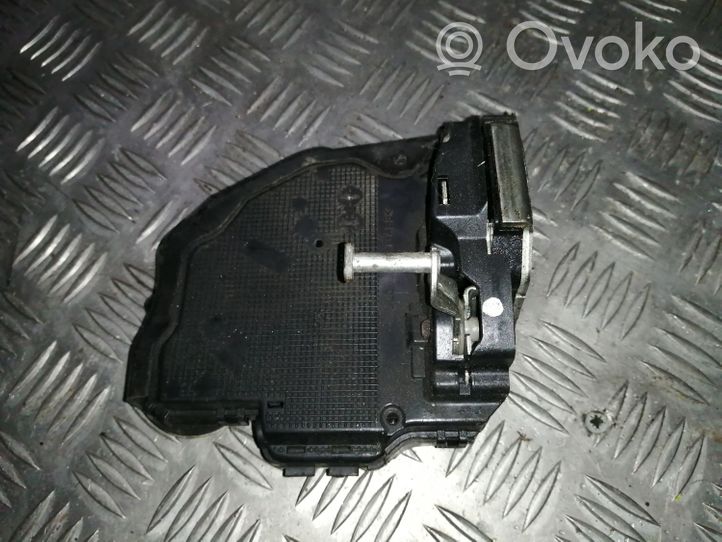 Lexus RX 330 - 350 - 400H Zamek drzwi tylnych A046693