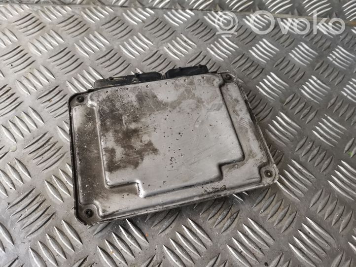 Volkswagen Lupo Sterownik / Moduł ECU 038906012CM