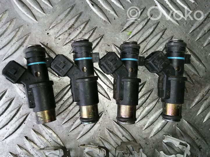 Citroen Berlingo Fuel injectors set 01F002A