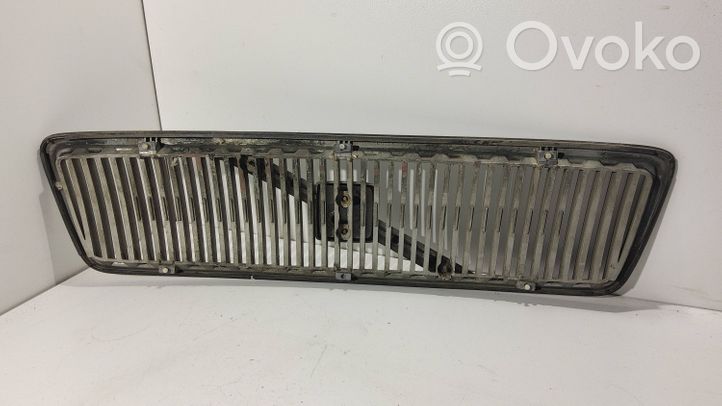 Volvo C70 Front bumper upper radiator grill 500911