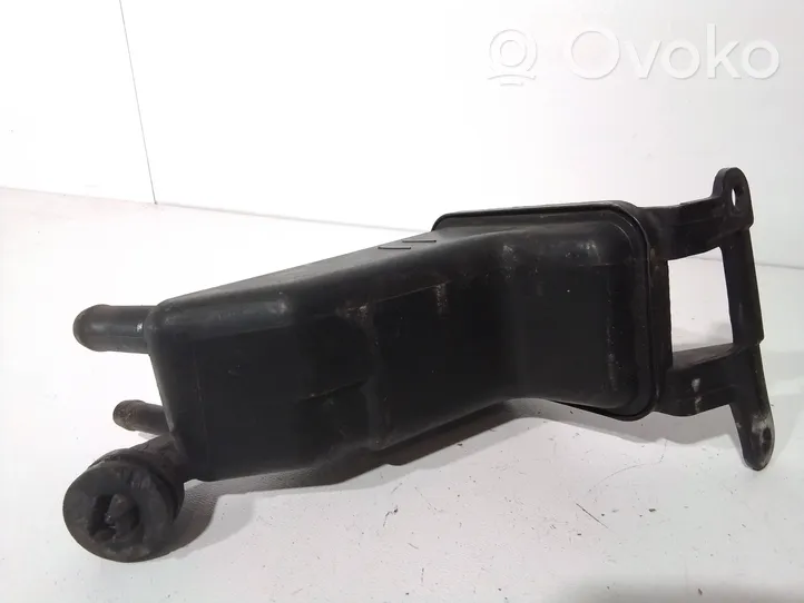 Audi A4 S4 B7 8E 8H Serbatoio/vaschetta del liquido del servosterzo 8E0422373B