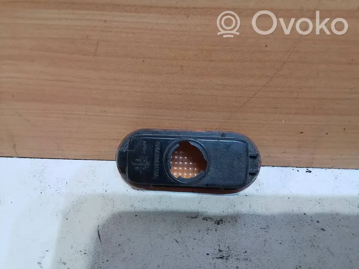 Volkswagen Golf IV Front fender indicator light 3A0949117A