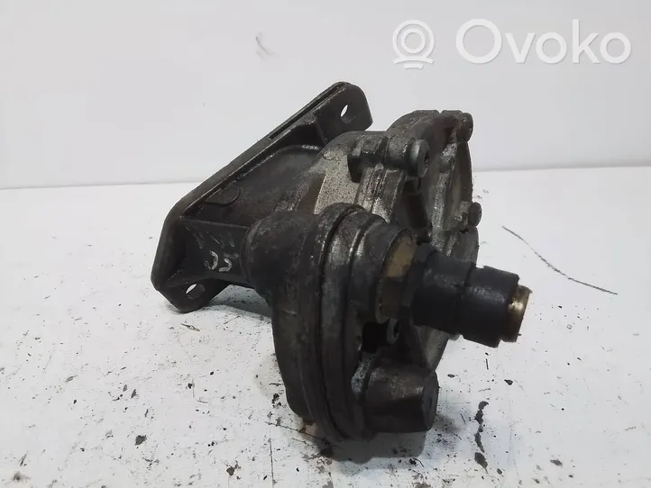 Volkswagen II LT Vacuum pump 