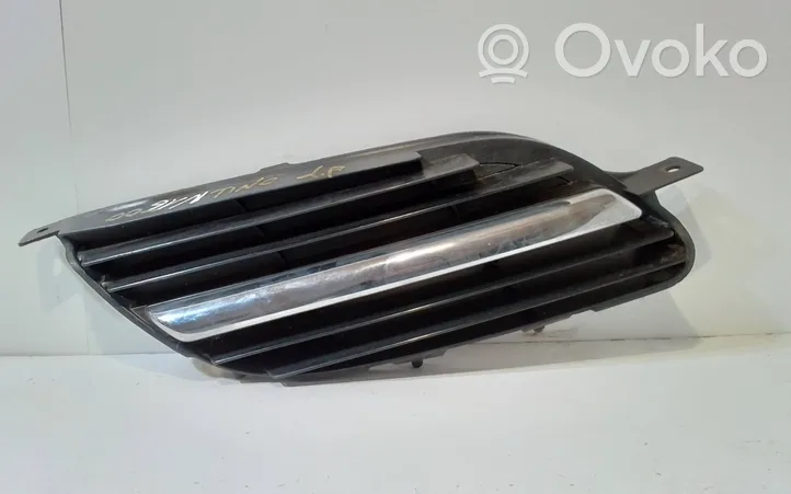 Nissan Almera Tino Grille inférieure de pare-chocs avant 62316BU100