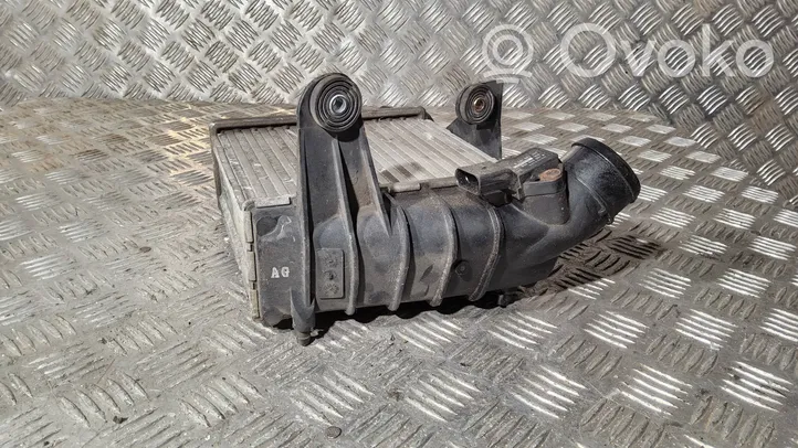 Volkswagen Polo Chłodnica powietrza doładowującego / Intercooler 6Q0145804A