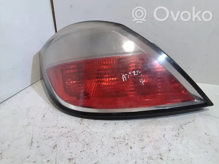 Opel Astra H Lampa tylna 00865301