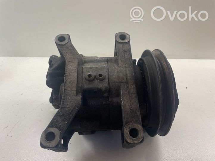 Nissan X-Trail T30 Compressore aria condizionata (A/C) (pompa) 483005132