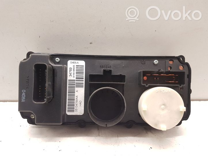 Chrysler Voyager Console centrale, commande chauffage/clim 05134769AA