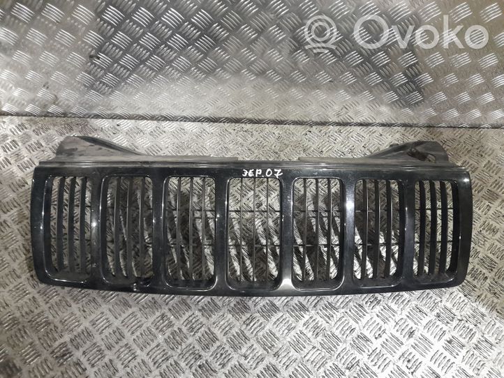 Jeep Grand Cherokee (WK) Grille calandre supérieure de pare-chocs avant 