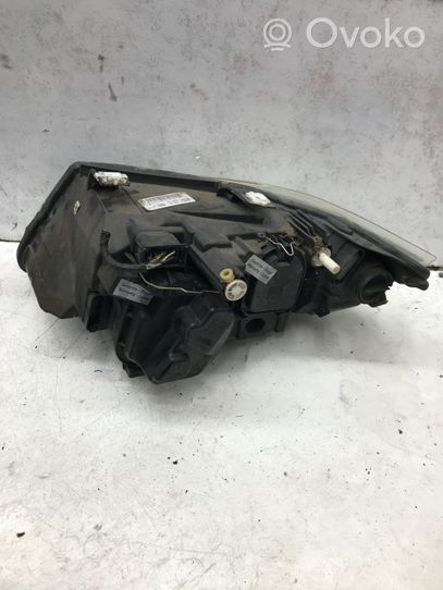 BMW 3 E90 E91 Lampa przednia 89318941