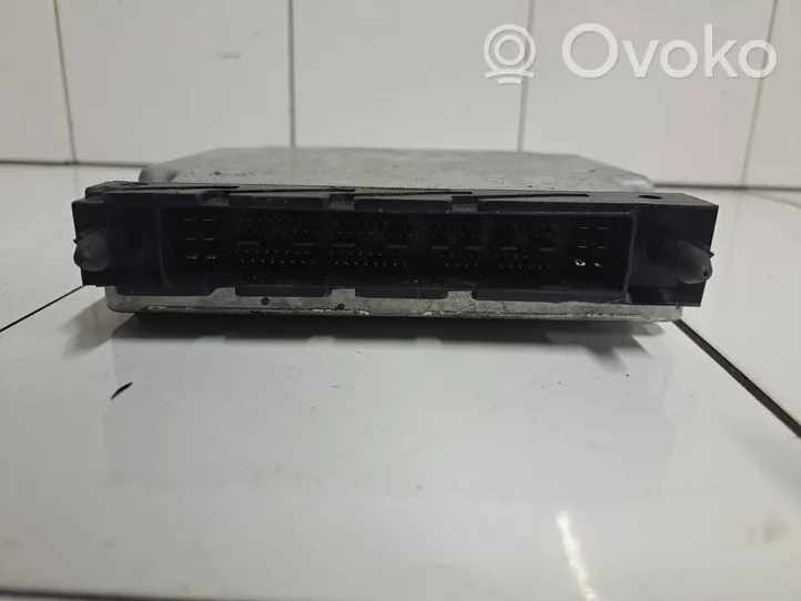 Volvo V70 Sterownik / Moduł ECU MB0797009301