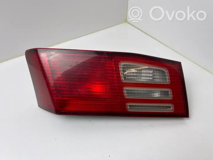 Mitsubishi Galant Luci posteriori del portellone del bagagliaio 22687201