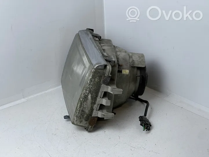 Volvo 240 Lampa przednia 