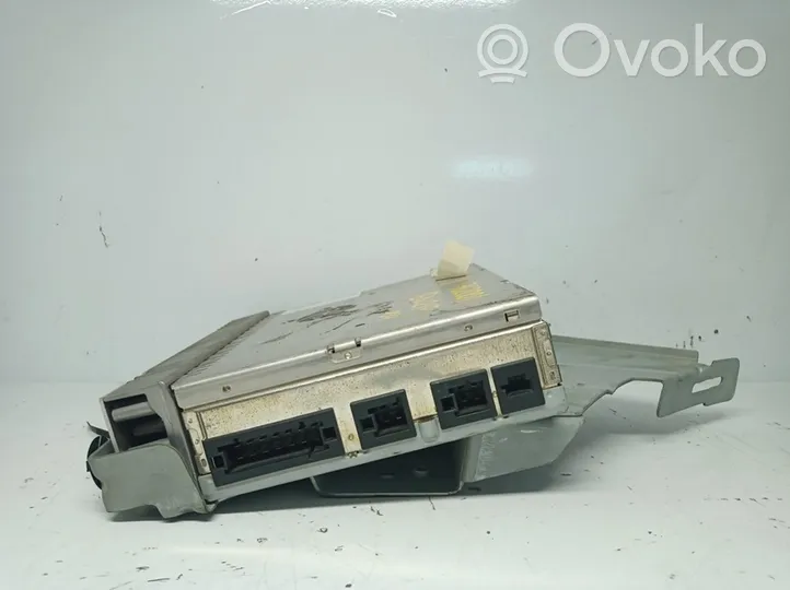 Mercedes-Benz CLS C219 Amplificatore A2118701489